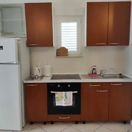 Family-friendly With Swimming Pools Arbanija, Ciovo - 16478 Apartament