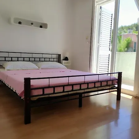 Family-friendly With Swimming Pools Arbanija, Ciovo - 16478 Трогир