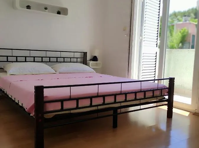 Family-friendly With Swimming Pools Arbanija, Ciovo - 16478 Trogir
